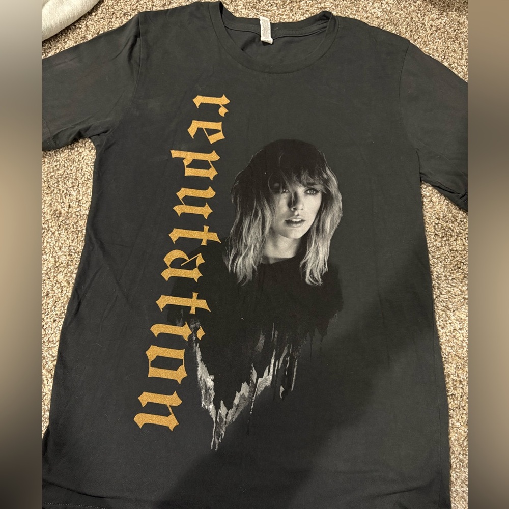 Taylor Swift Reputation Tour Tee Shirt